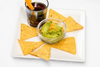 Ideal Poble Nou: 'Natxos' amb guacamole